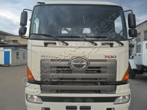 Бортовой HINO-700 с КМУ